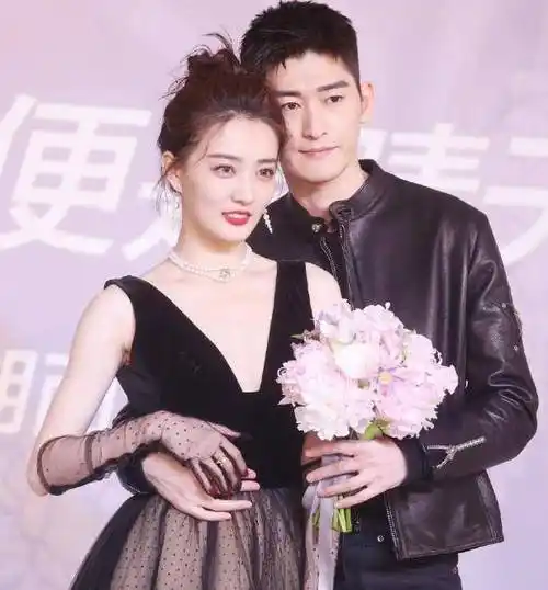 张翰节目公开新恋情时,谁注意吴宣仪的举动?