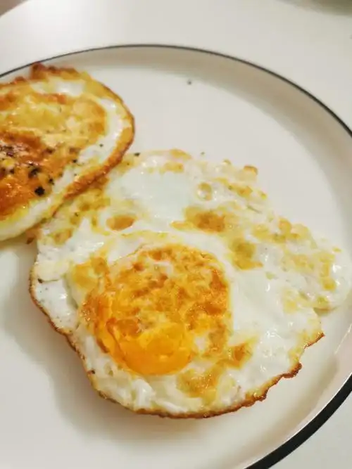 煎蛋煎鸡蛋家常菜早餐