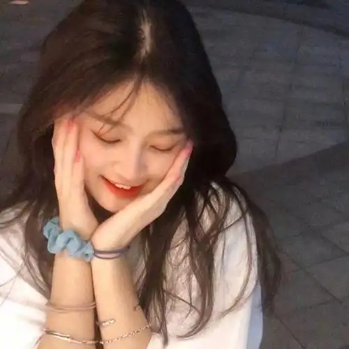 2020最火好看的微信气质美女头像