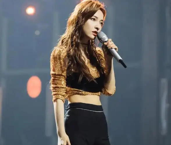 人狠话不多吴昕一字马引爆全场功利心太重的蓝盈莹终于洗白