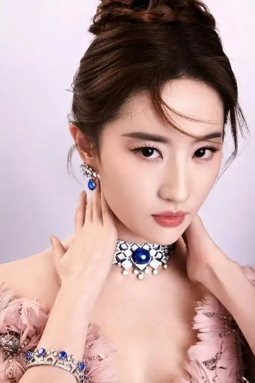 pcstar##刘亦菲##刘亦菲迪士尼公主出场