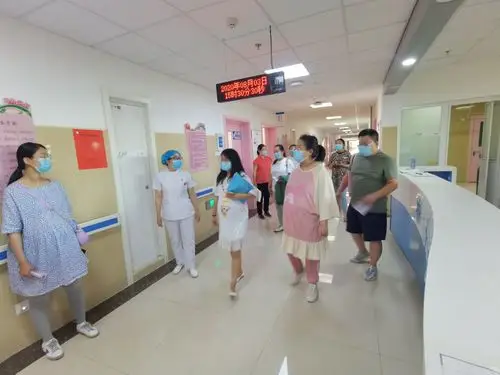 霍林郭勒市人民医院孕妇学校组织孕妈妈参观产科病房体验活动圆满结束