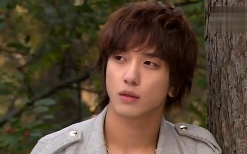 【原来是美男—姜新禹&高美男】【郑容和】明明转身就能相遇,而你却