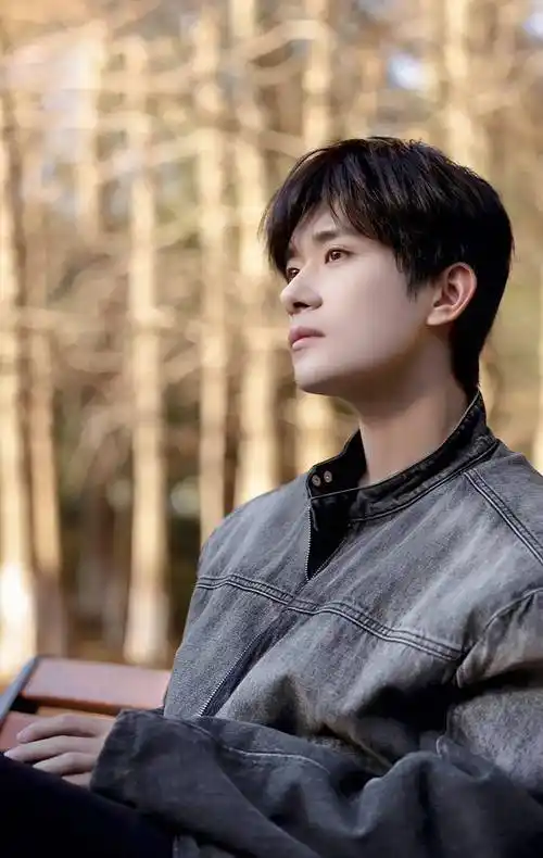 九亿姐,关晓彤赵露思,易烊千玺,刘宇宁,肖战,张天爱孙怡乔欣_cos