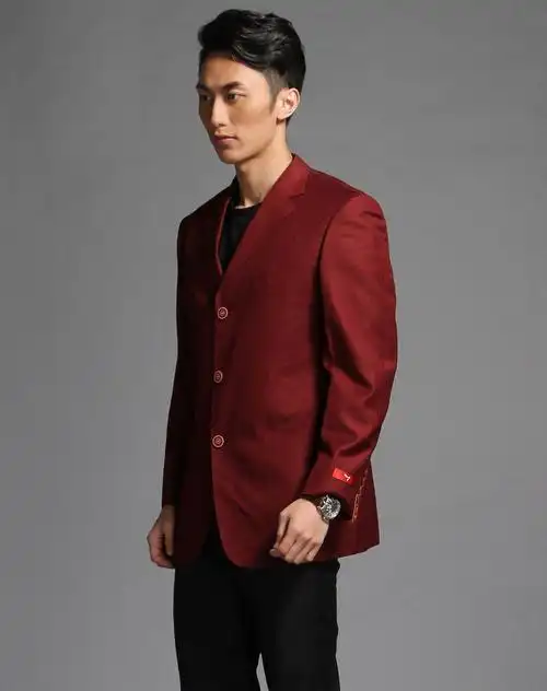 枣红色时尚休闲长袖西服
