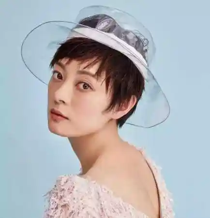 下巴短而圆面相