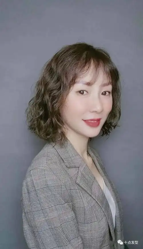 2021"短发全头烫,巨好看" - 99短媒 - 短视频运营推广学习教程平台