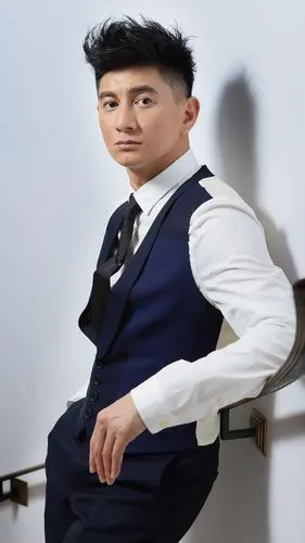 吴奇隆帅气时尚写真