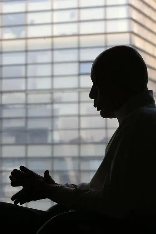 中年男人的孤独与无奈