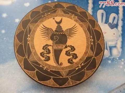 纳西族吉祥物图腾木雕盘