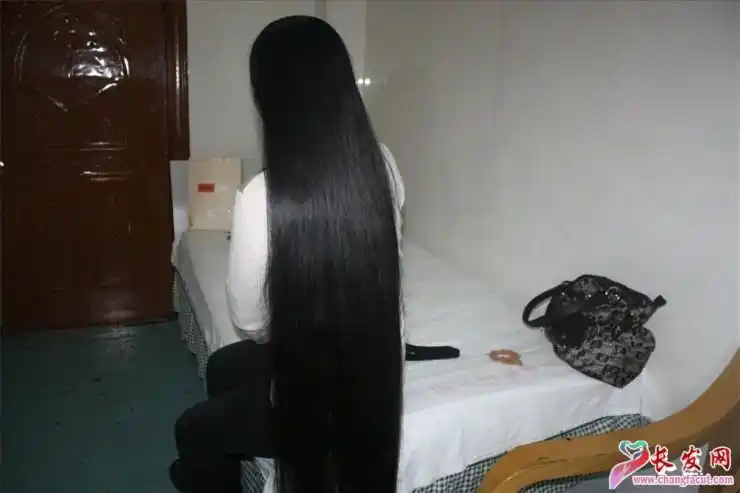 剪下14米乌黑长发老高158