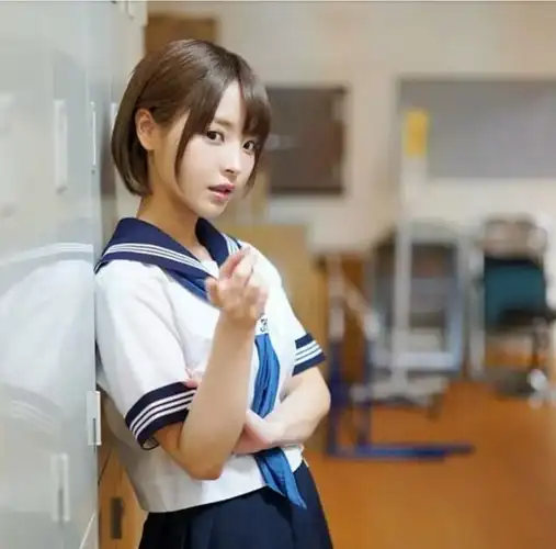 21岁桃乃妹妹推出写真集!被调侃不务正业!