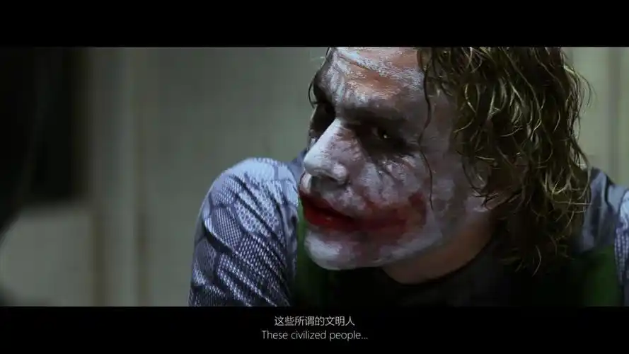 黑暗骑士中小丑说的那句whateverdoesntkillyousimplymakesyou