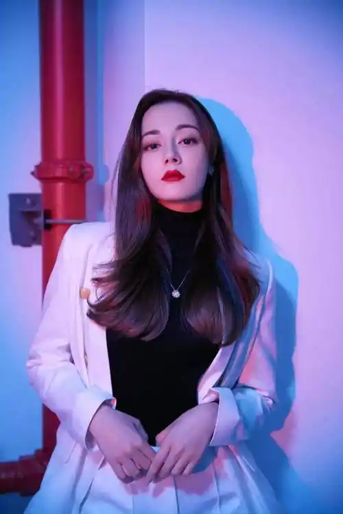 原创迪丽热巴是大众偶像一个不可多得的女神