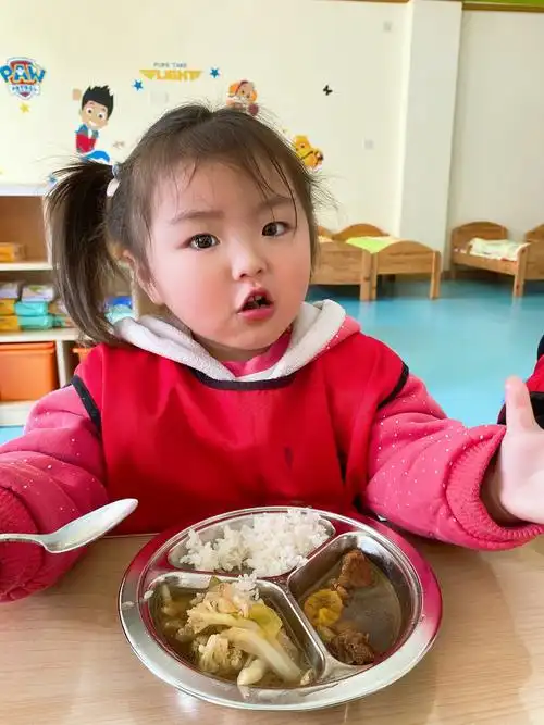 欢迎观看鲱鱼宝宝早教中心苗苗四班一日生活照