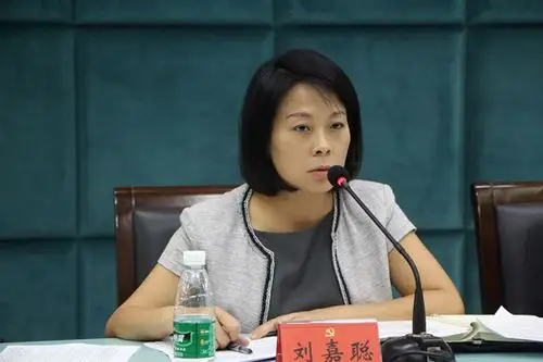 郫都区纪委派驻纪检组长现场"打擂"