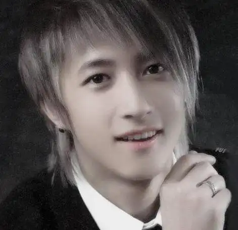 韩庚p老图庆祝出道15周年:带大家回忆一下童年男神的颜值巅峰_手机