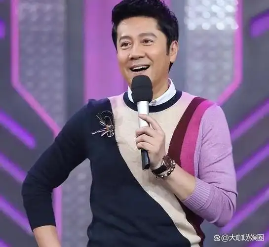 蔡国庆上春晚23载富婆倒追55岁口碑翻盘