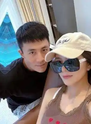 "腻界天花板"杜淳:情史能写一部书,为何选择了二婚的王灿烂_王灿比