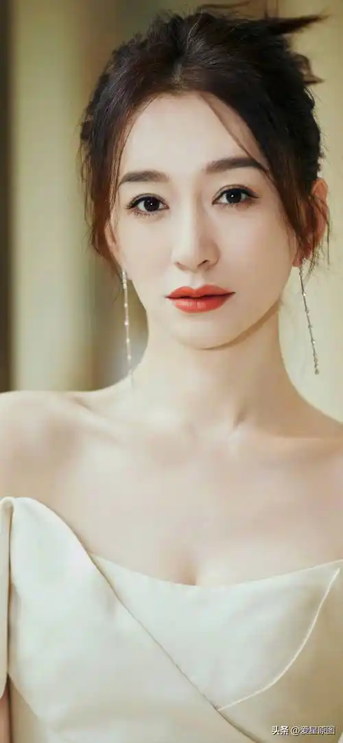 微笑天使-李小冉全图写真合集