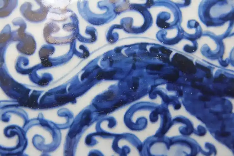 p>苏麻离青,又称苏泥麻青,苏勃泥青,苏泥勃青等.简称"苏料".