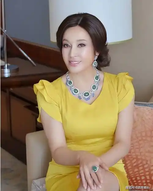 红了35年的国家一级演员刘晓庆,时隔46天,再次迎来大"翻车"!