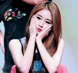 美女气质漂亮可爱gif动图_动态图_表情包下载_soogif