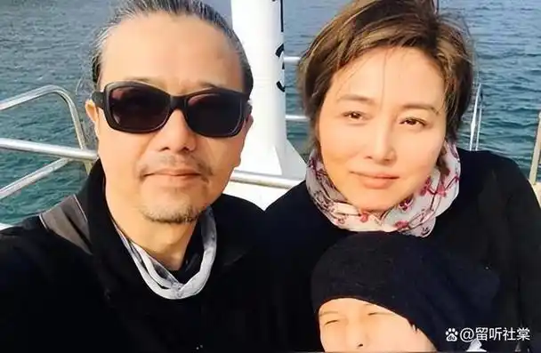演员张延:嫁大5岁香港丈夫,婚后生一女,现如今女儿比她还漂亮