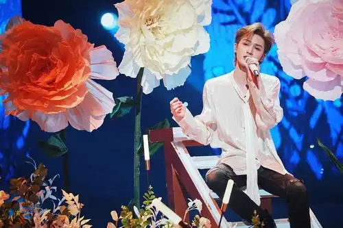 210417朱正廷金曲青春演绎歌曲我要你