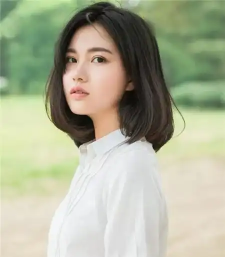 c内扣卷短发波波弧形扣显瘦显脸小