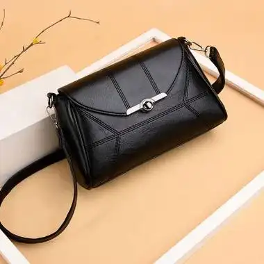 30中老年人女包包2020新款大容量单肩斜挎包女士背包中年妈妈软皮包