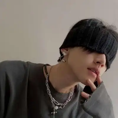 超酷帅霸气男头 高清帅气的超酷社会霸气男头图片_男生头像_美头网