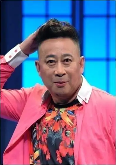 滑稽戏《哭笑不得》中扮演温大龙