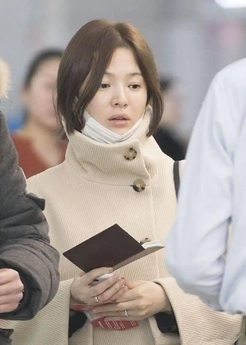 宋慧乔素颜照还是挺扛打的啊!气质非常惊艳.