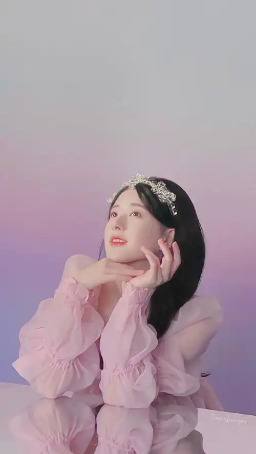 水蜜桃味的小仙女