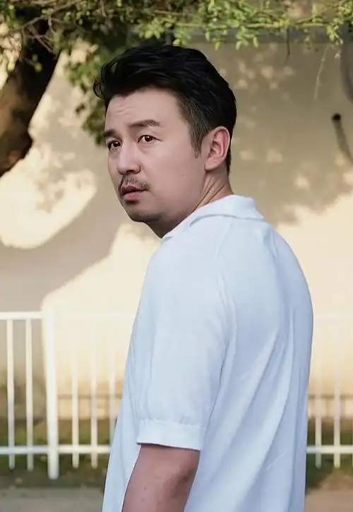 雷佳音果然是剧抛脸我已经不记得那个蠢萌的周秉昆了