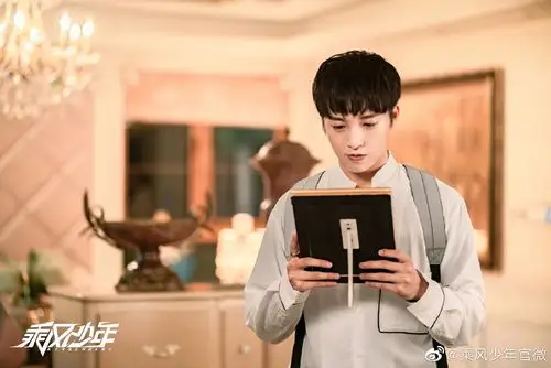 大家有看《乘风少年》嘛～?