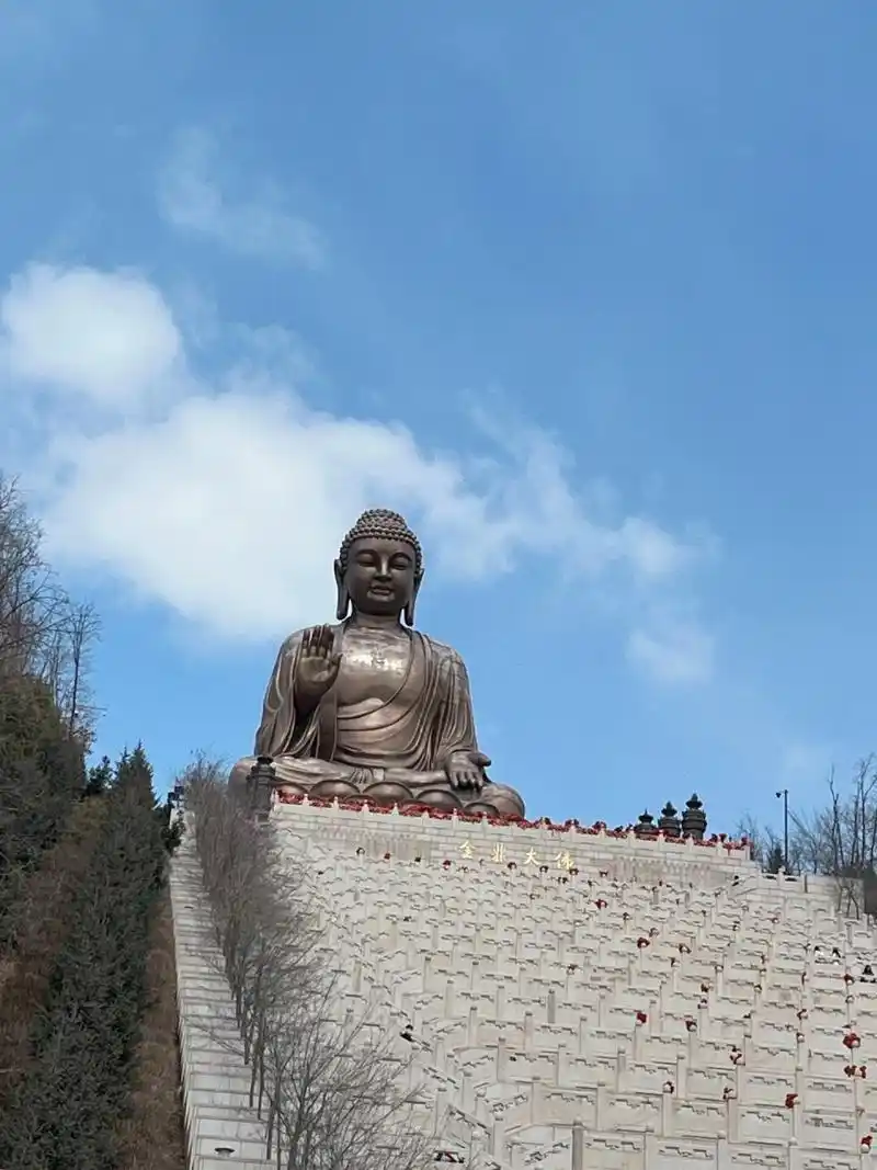 来延吉一定要去附近敦化六鼎山金鼎大佛祈福05 是世界第一高释迦牟