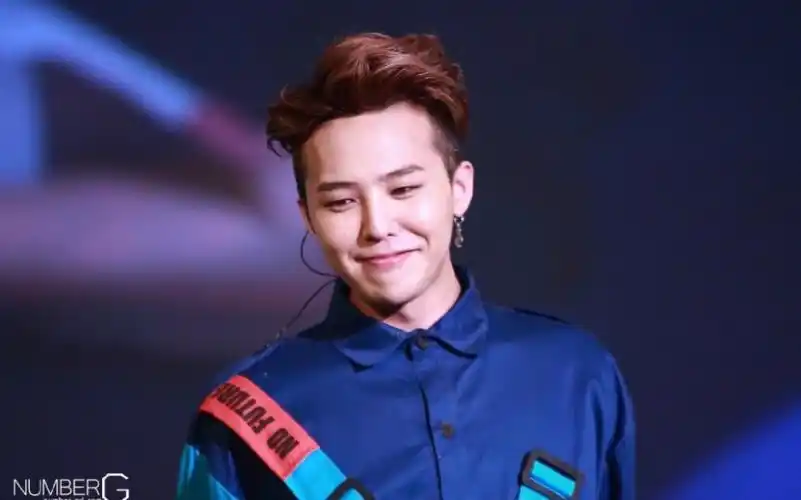 【权志龙高清饭拍】140327《crooked》on samsung(三星)outreach