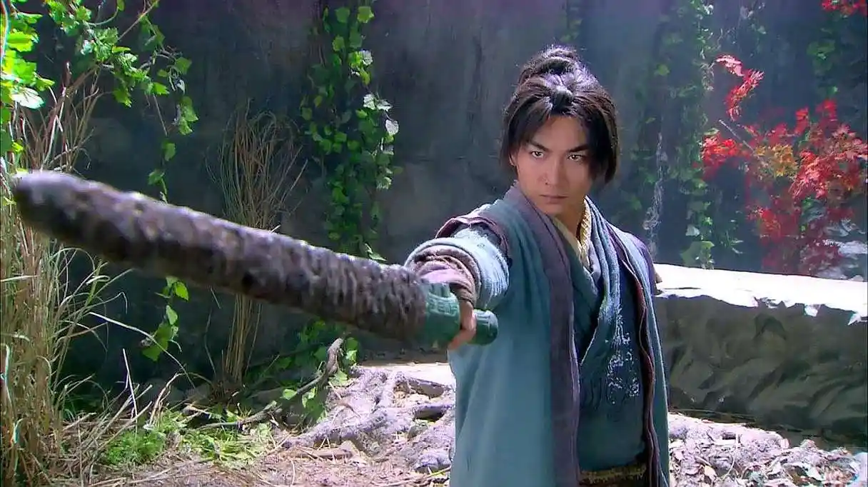 东方不败打得过令狐冲,同为独孤求败弟子,杨过对上她会有胜算吗