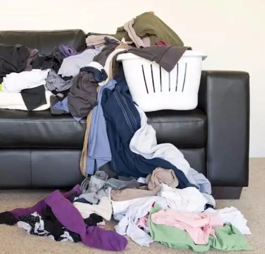 衣服脱下来别乱扔不然房间又乱又脏学会4招美观实用不凌乱