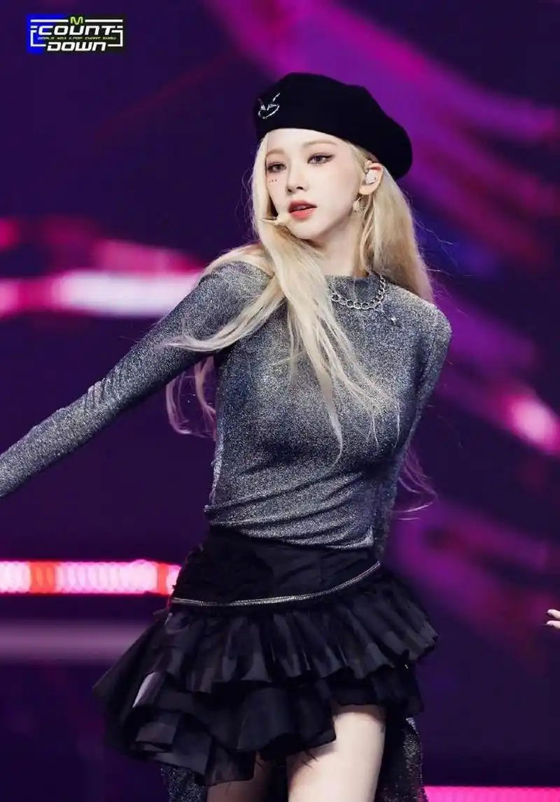 柳智敏# #aespa# #karina# #柳智敏身材#  本