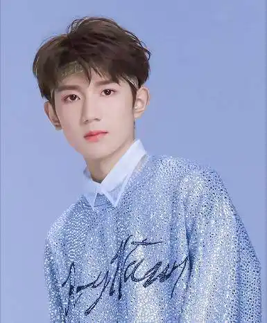 原创有一种差距叫00后男明星粉丝数周震南最少易烊千玺一骑绝尘