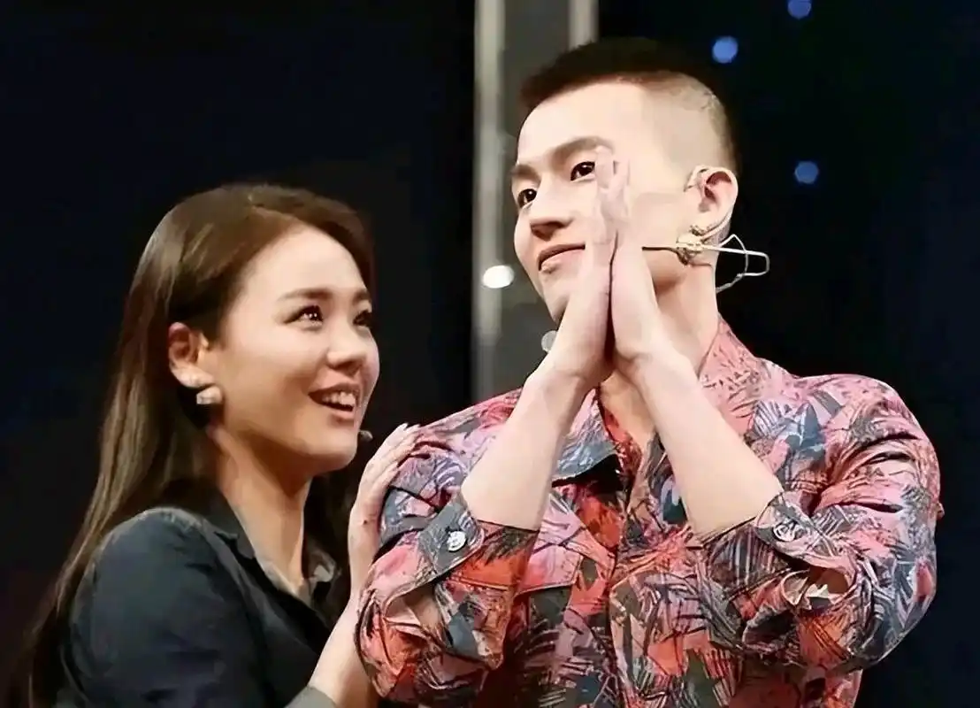 2004年,苏有朋筹拍《左耳》时,马思纯来面试,苏有朋嫌她胖了,不想录用