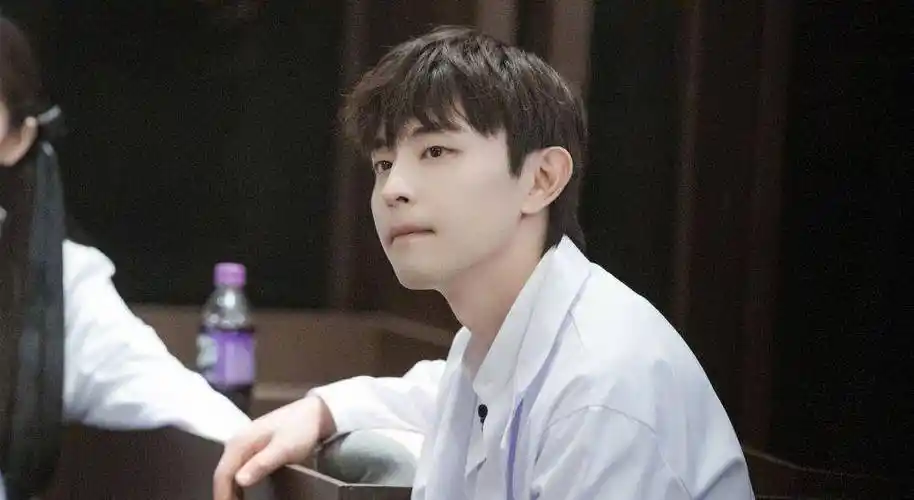 原创8月4日(周三)综艺看点~邓伦,白敬亭,郭麒麟,齐思钧,孔雪儿等_嘉宾