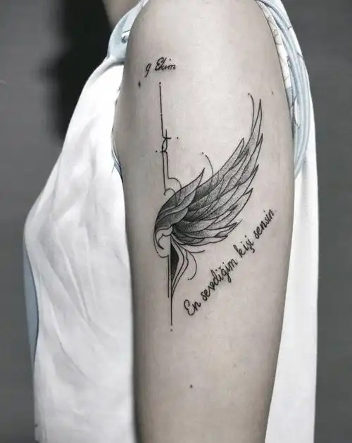 翅膀纹身图片_手臂几何翅膀纹身图案