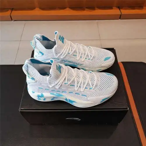 安踏kt5-low汤普森5代低帮篮球鞋男鞋 巴哈马派大星配色112021102