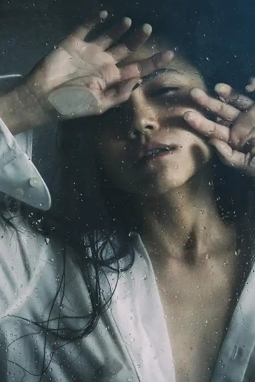 girl, white shirt, glass, water drops