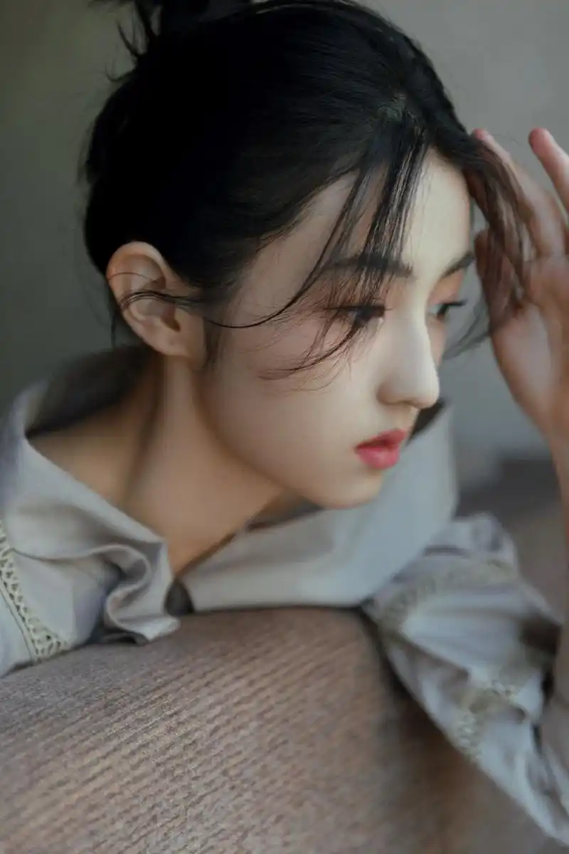 张子枫北电艺考第三##赵今麦中戏艺考第一# 两个小姑娘都好优秀,鸭技