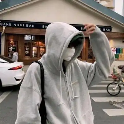 ins文艺范高冷男头我是等待着被_男生头像_我要个性网